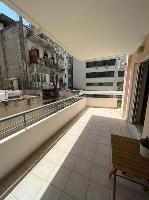 Апартаменты Modern Studio Large Veranda -Metro Station Suggrou Афины Экстерьер фото